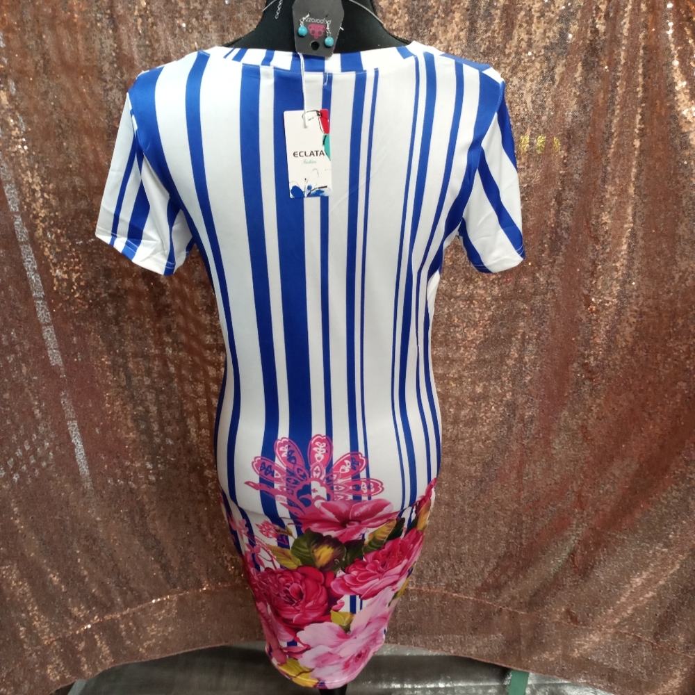 Dresses - Picture 3 of 4